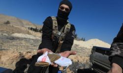 في طريقها للعراق.. الأمن السوري يعلن ضبط شحنة مخدرات "ضخمة"